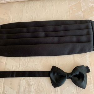 JACOBS ROBERTS LTD JUNIOR SIZED BOWTIE AND CUMMERBUND SET